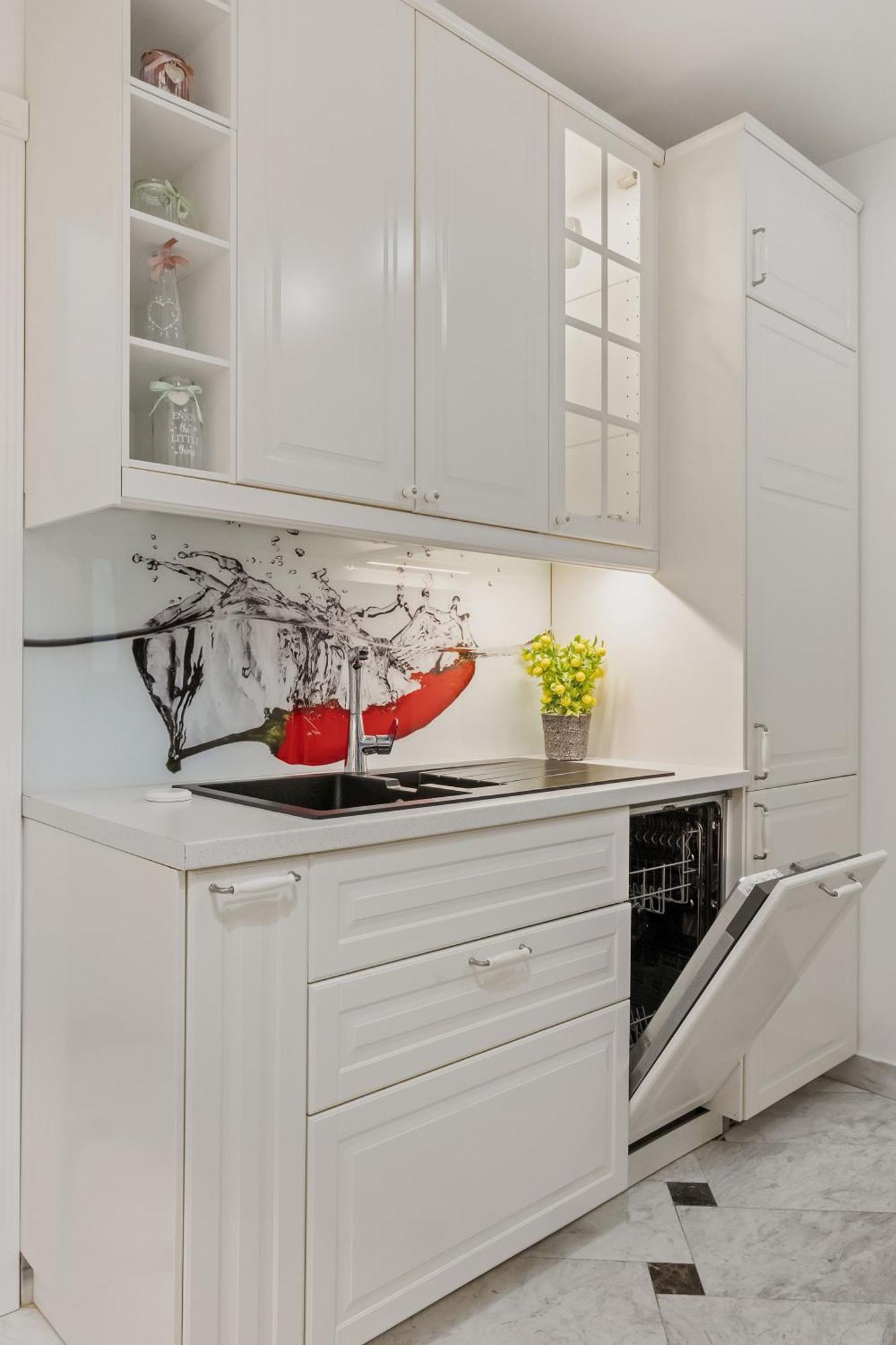 Sweet Luxury Three Rooms Apartment City Center Universitate Bukarest Eksteriør billede