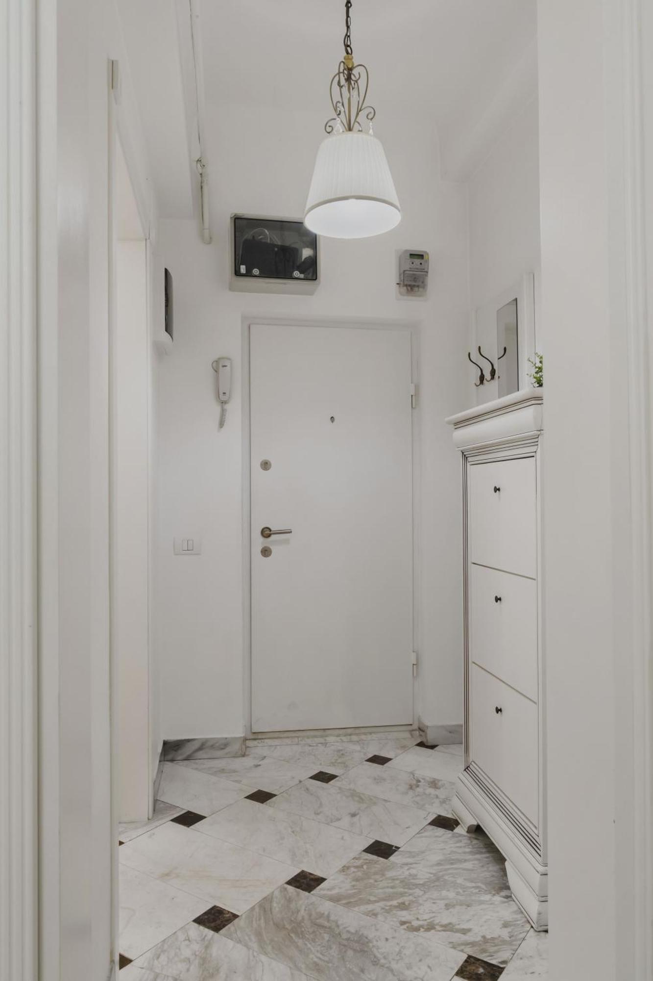 Sweet Luxury Three Rooms Apartment City Center Universitate Bukarest Eksteriør billede